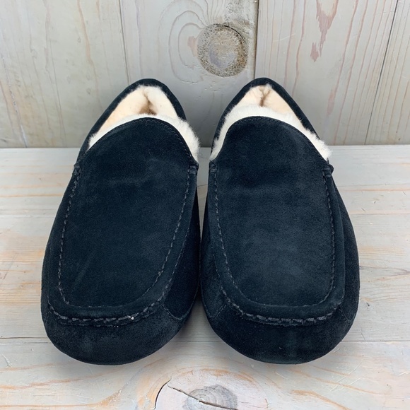 UGG ASCOT BLACK SUEDE  SLIPPERS MENS US 12 NIB - Picture 2 of 5